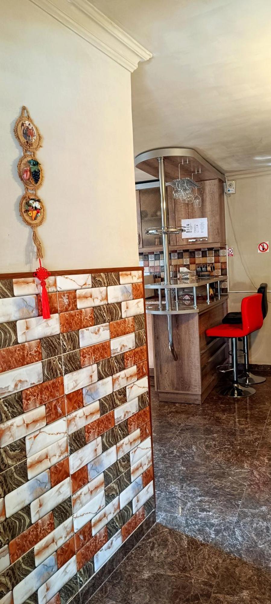 Asine Erivan Exterior foto